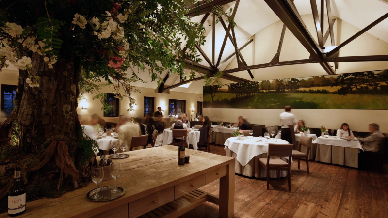 File:Blue Hills Restaurant.png