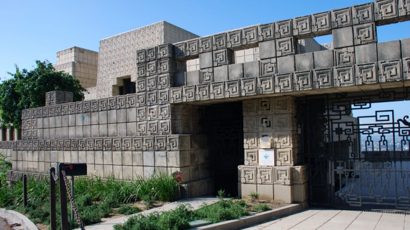 File:Crawford Mansion.png