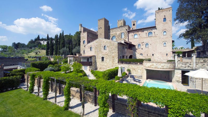File:Castello di Nefaria.jpg