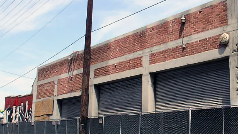 File:Han's Garage.png