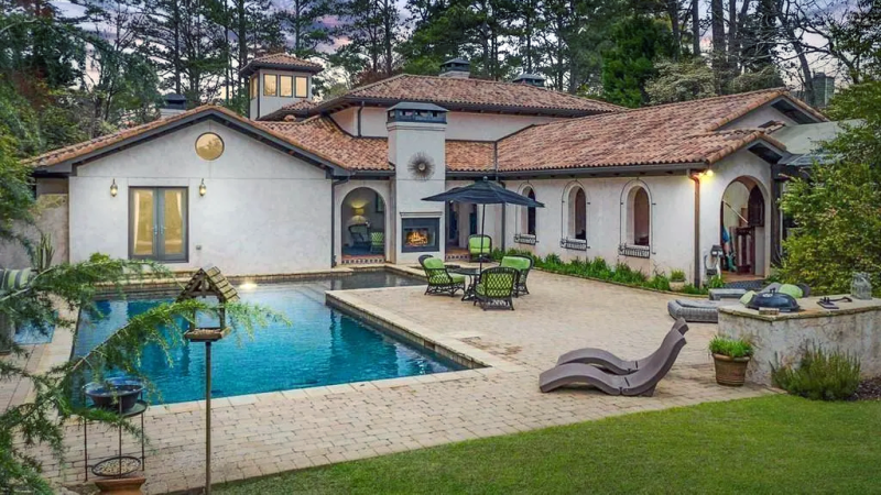 File:LaRusso House.png
